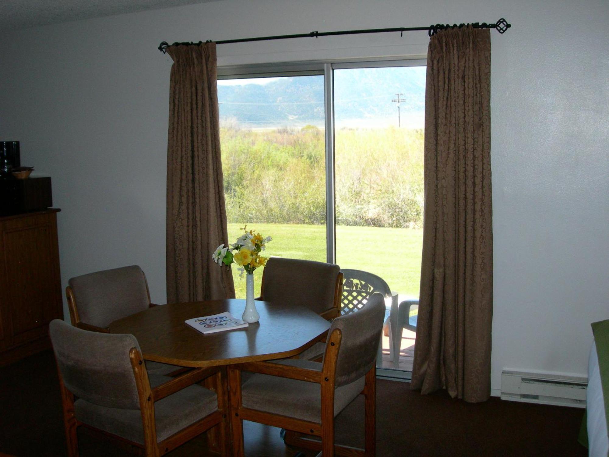 Walker River Lodge Μπρίτζπορτ Δωμάτιο φωτογραφία